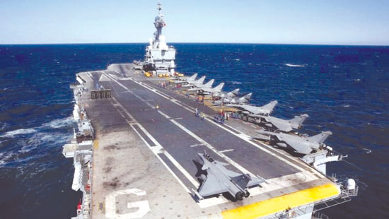 France deploys aircraft carrier in fight against ISIS