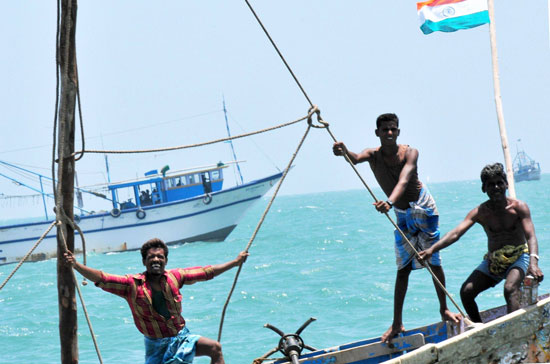 Sri Lanka to issue permits to Indian fishing trawlers