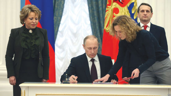 Russian President signs into law strict anti-terror legislation