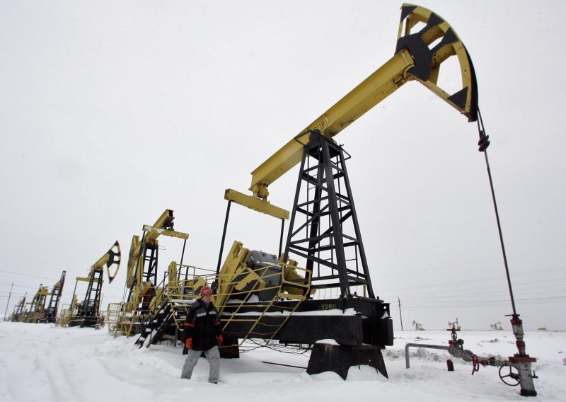 Oil-Price-Cut-dangerous-to-russia-HindiNews