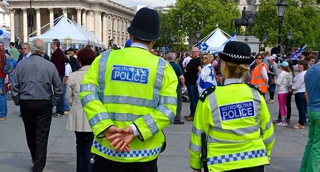 कट्टरपंथियों के कारण लंडन के कुछ इलाक़ों में पुलीस को प्रवेशबंदी