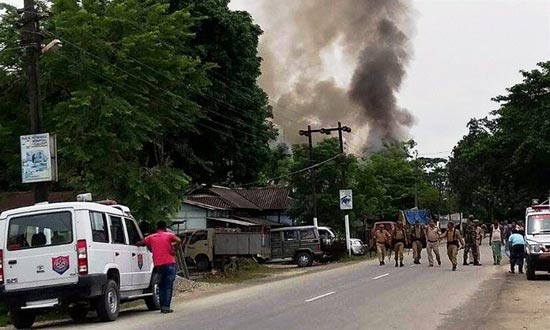 असम के क्रोकाझार आतंकी हमले में १४ लोगों की मौत