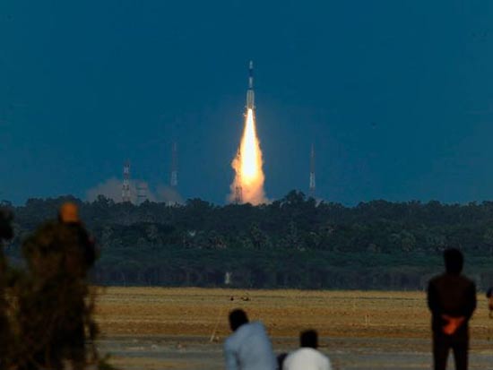 इस्रो ने किया ‘इन्सॅट-३डी आर’ का सफल प्रक्षेपण