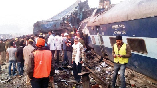 पटना-इंदौर ‘राजेंद्रनगर एक्सप्रेस’ दुर्घटना में १३३ लोंगो की मौत, २०० से अधिक घायल