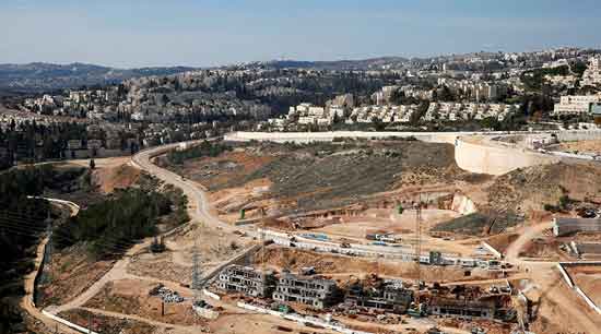 इस्रायल वेस्ट बँक में और तीन हज़ार मकानों का निर्माण करेगा : इस्रायल के रक्षामंत्रालय की घोषणा