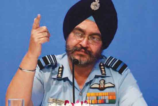 ‘भारतीय वायुसेना के अधिकारी तैयार रहें’ : वायुसेनाप्रमुख की सूचना