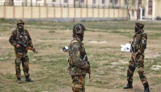 जम्मू-कश्मीर में सेना के कैंप पर हमला; अधिकारी और दो जवान शहीद; दो आतंकवादी ढेर
