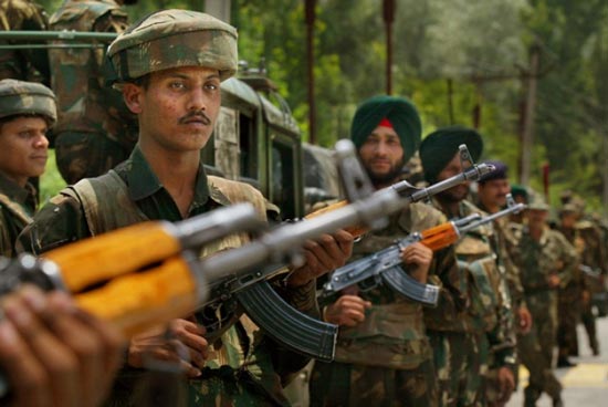 जम्मू-कश्मीर में हमला करने की पाकिस्तान की नयी कोशिश नाकाम; पाकिस्तान की ‘बीएटी’ के दो सैनिकों की मौत
