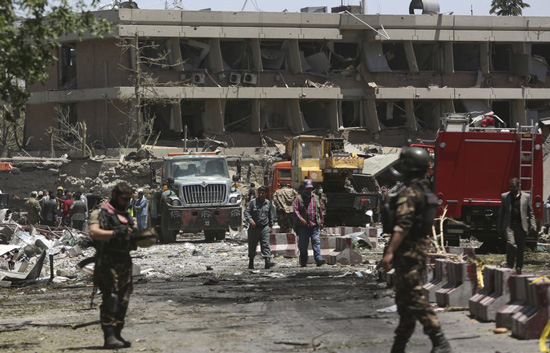 अफगानिस्तान में शक्तिशाली बमविस्फोट में ८० लोगों की मौत; ईरान और जर्मनी के दूतावासों का बड़ा नुकसान