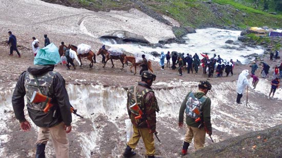 अमरनाथ यात्रियों पर हुए आतंकवादी हमले का देशभर में विरोध