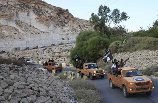 लीबिया में स्थित ‘आयएस’ के अड्डे पर अमरीका का हमला – १७ आतंकवादी खत्म
