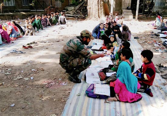 Army organises ‘School Chalo’ campaign in Kashmir