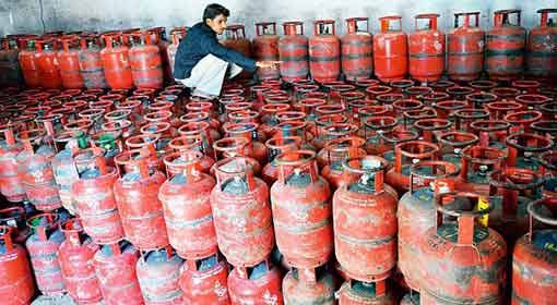 Govt decides to end LPG Subsidy on Cooking Gas by March 2018. LPG Cylinder prices to be raised by Rs.4 every month.