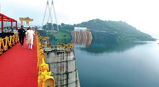 PMO India inaugurates Sardar Sarovar Dam, 4 States including Maharashtra to receive its benefits in the form of water and electricity